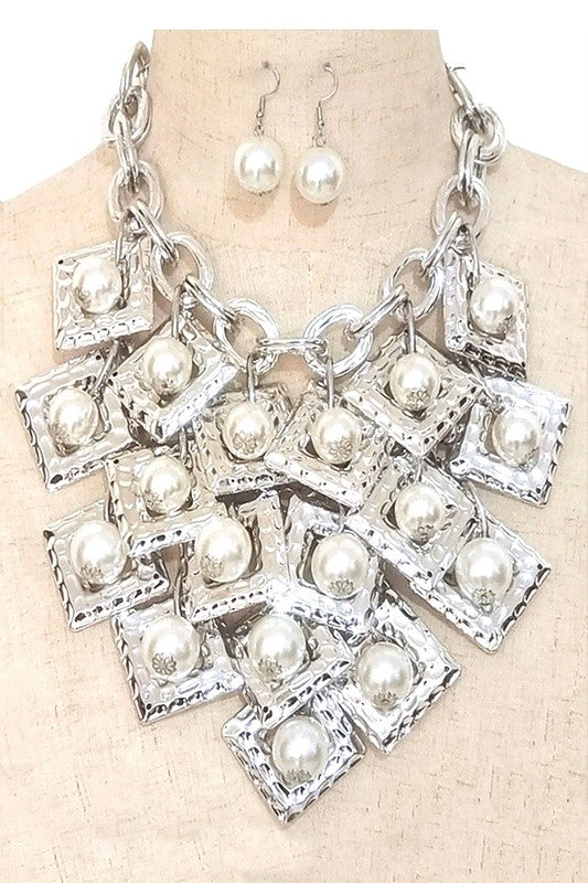 Layered Fringe Pearl Necklace Set